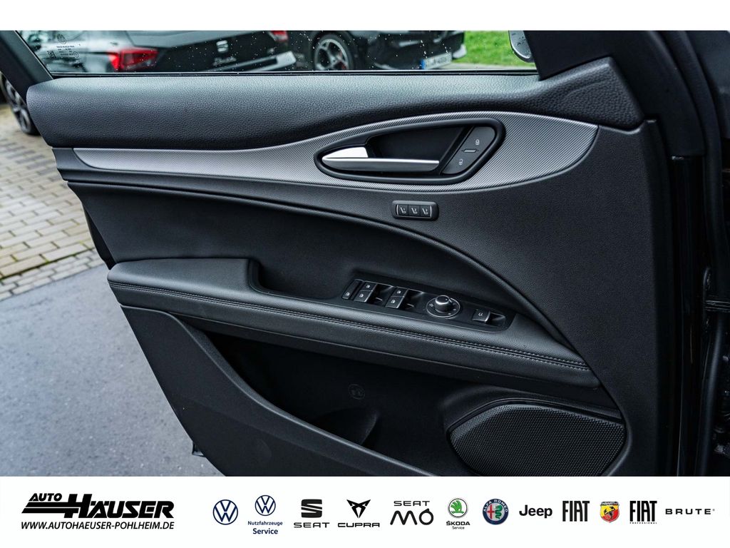 Alfa Romeo Stelvio 2023