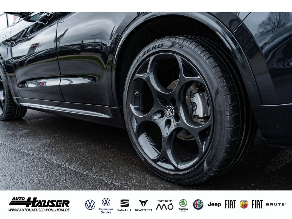 Alfa Romeo Stelvio 2023