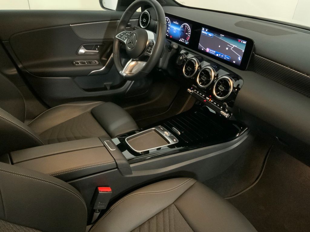 Mercedes-Benz A 250 2024
