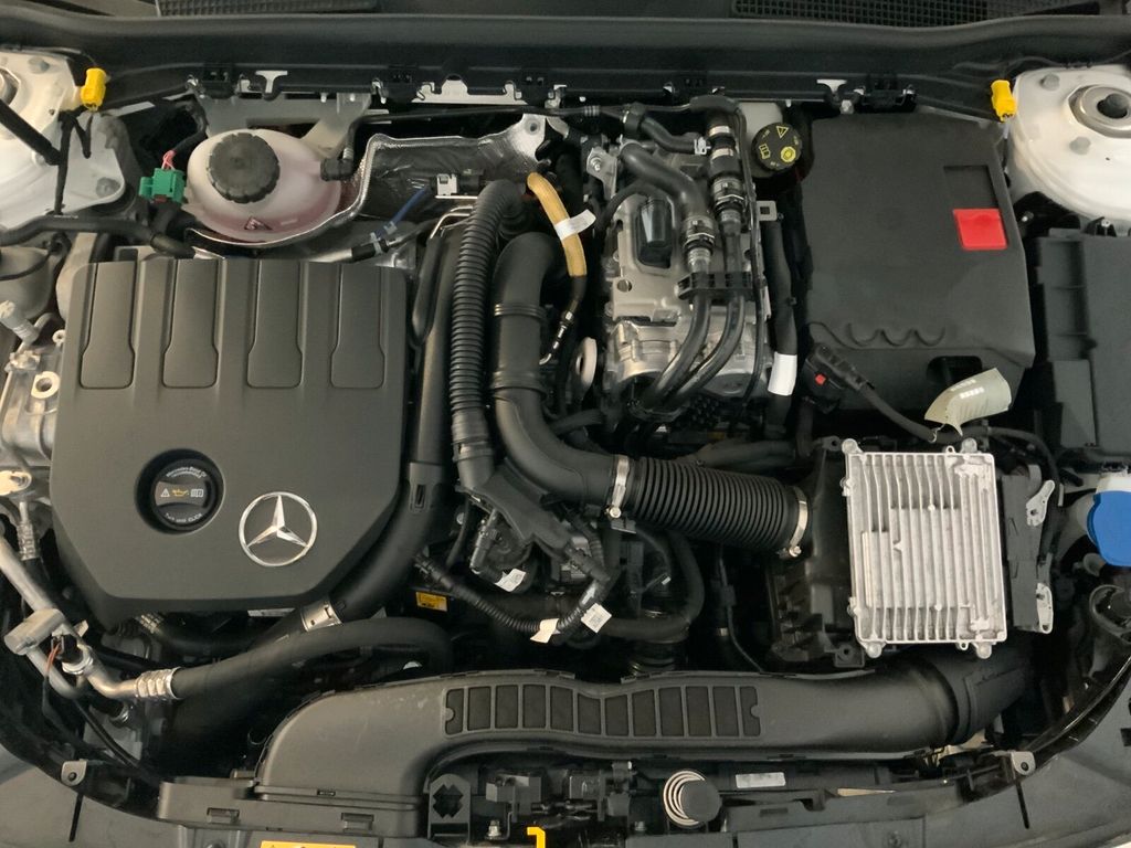 Mercedes-Benz A 250 2024