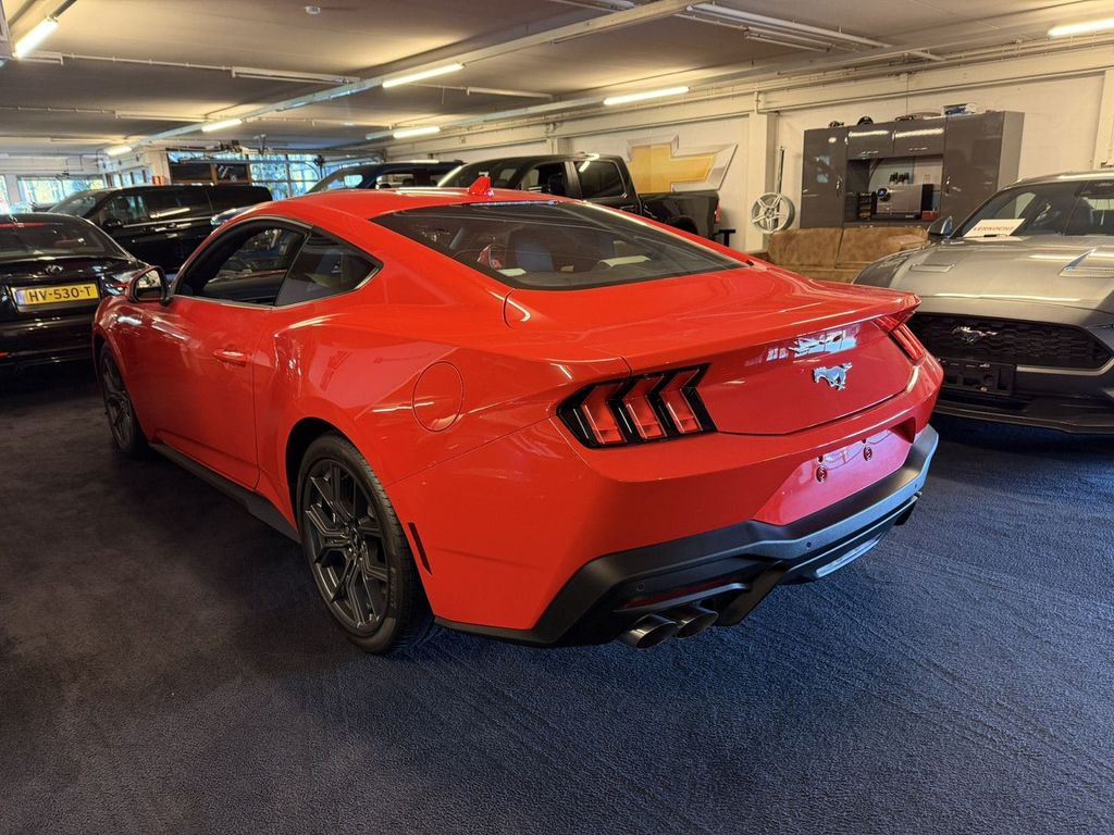 Ford Mustang 2025
