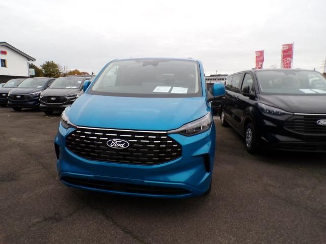 Ford Tourneo Custom 2025