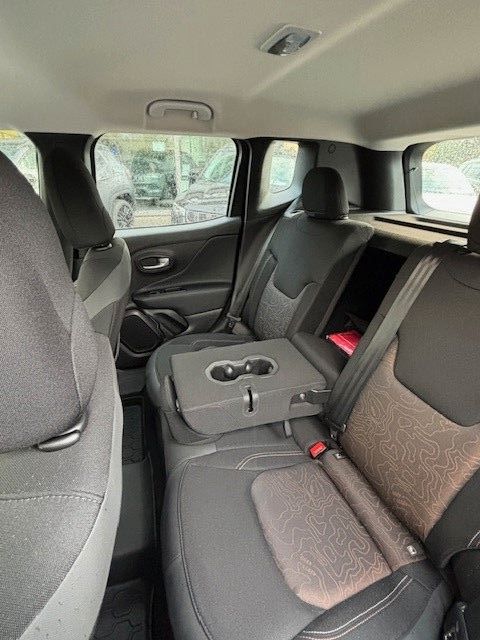Jeep Renegade 2024