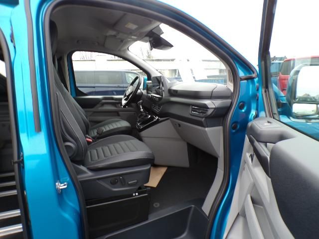 Ford Tourneo Custom 2025
