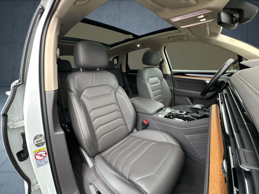Volkswagen Touareg 2022