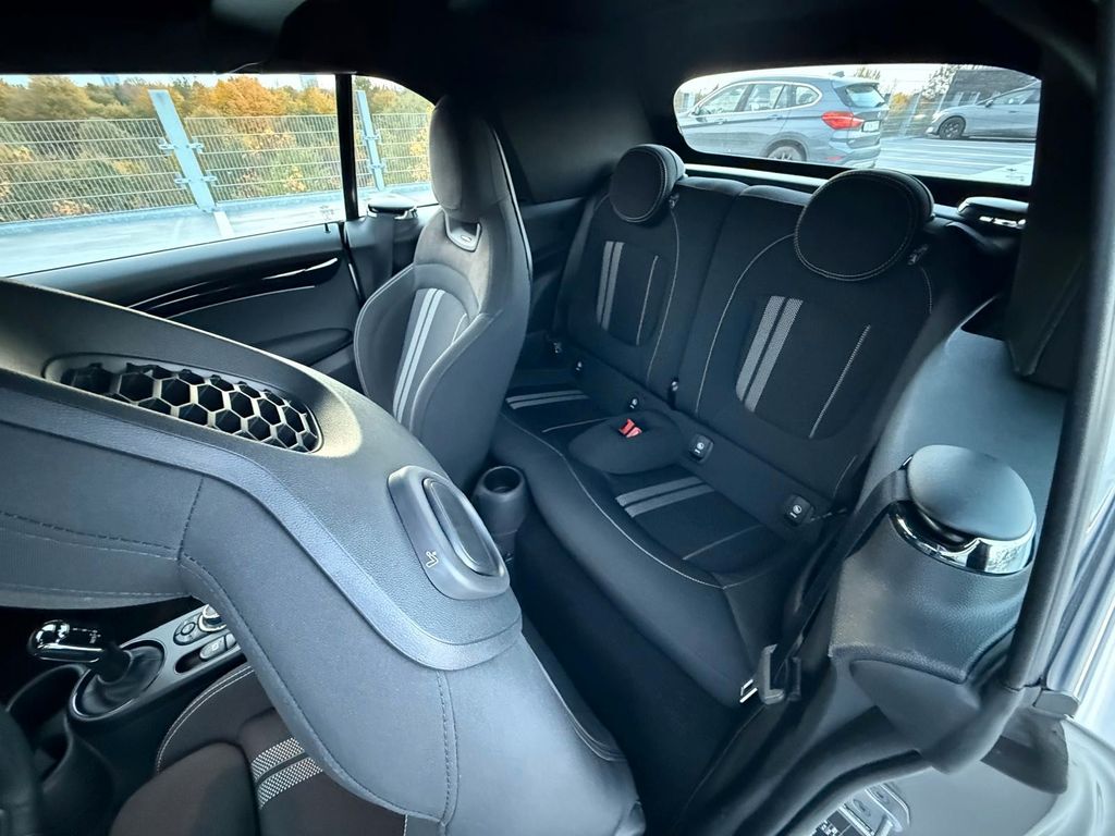 MINI John Cooper Works 2023