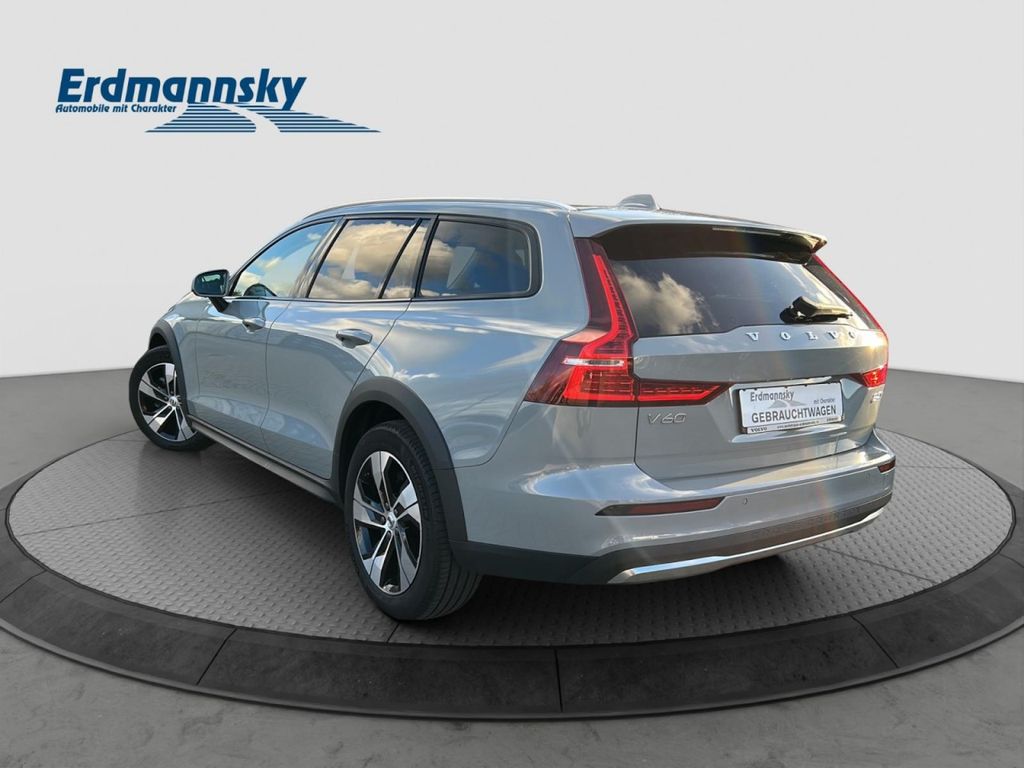 Volvo V60 2023