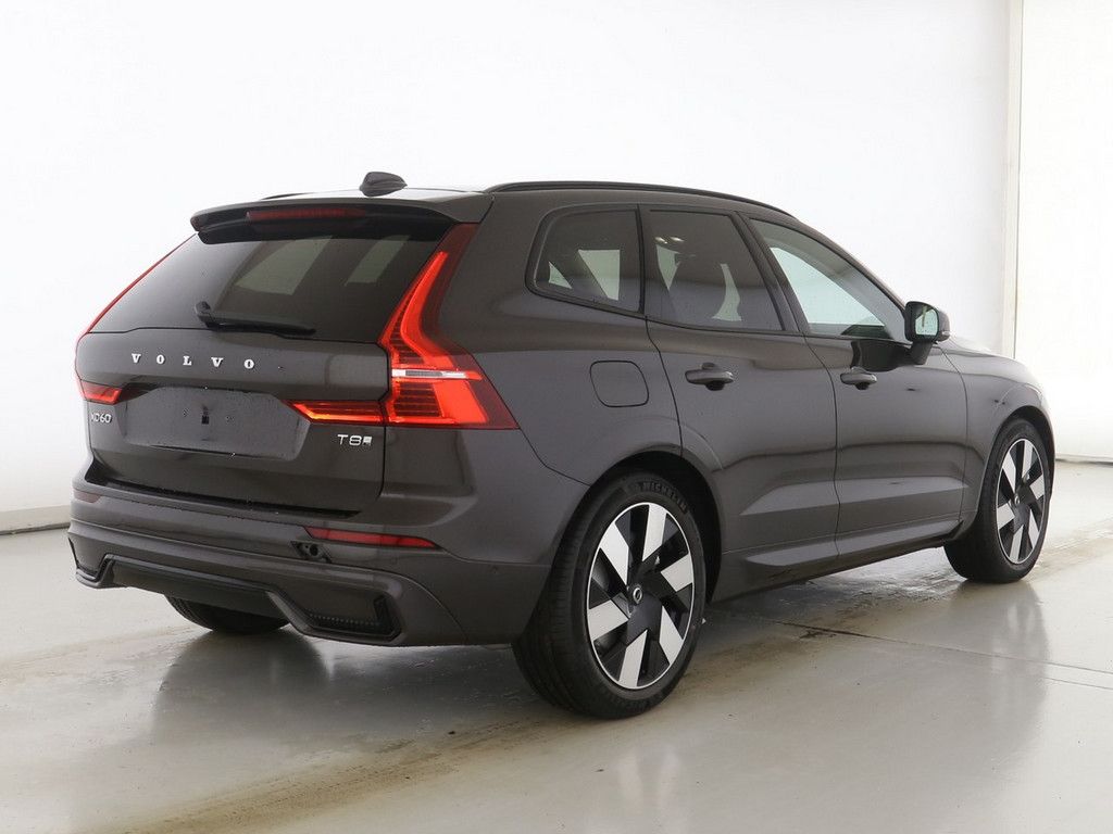 Volvo XC60 2025
