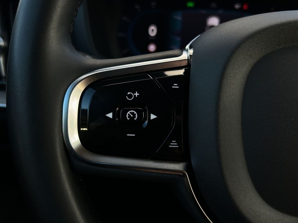 Volvo V60 Cross Country 2023