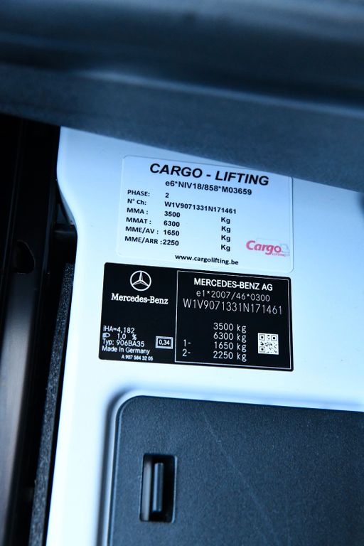 Mercedes-Benz Sprinter 2021