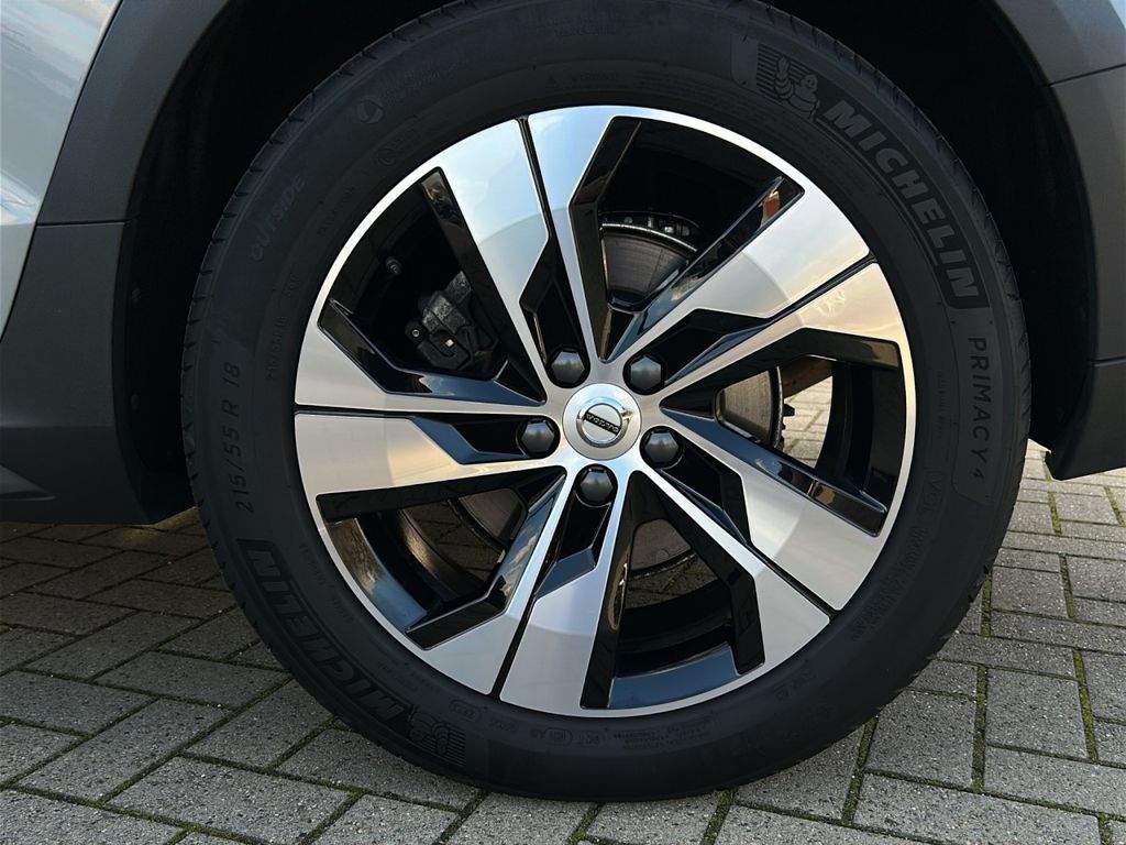 Volvo V60 Cross Country 2023