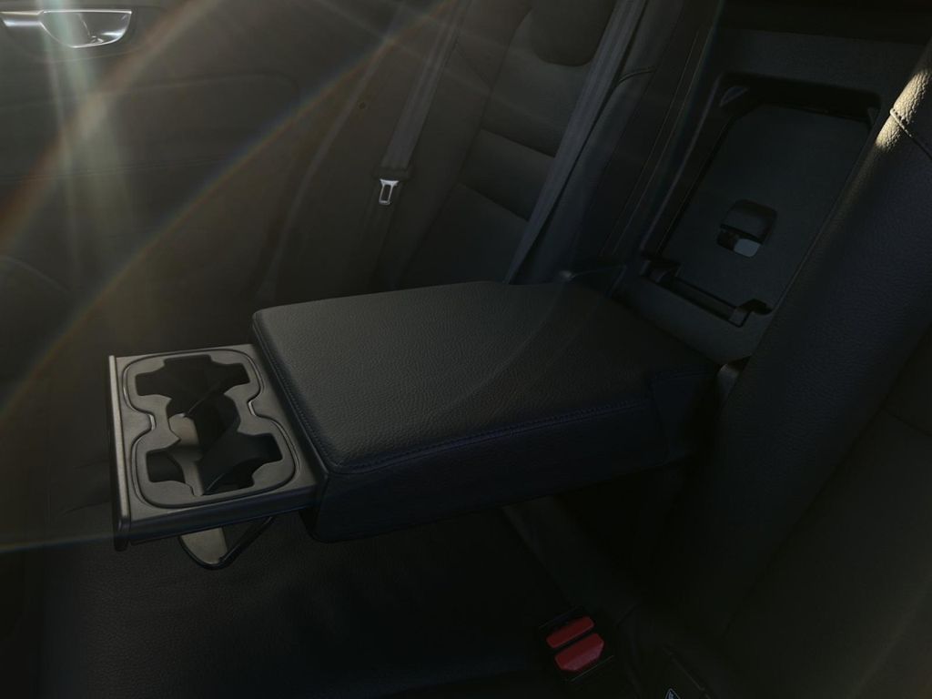 Volvo V60 2023