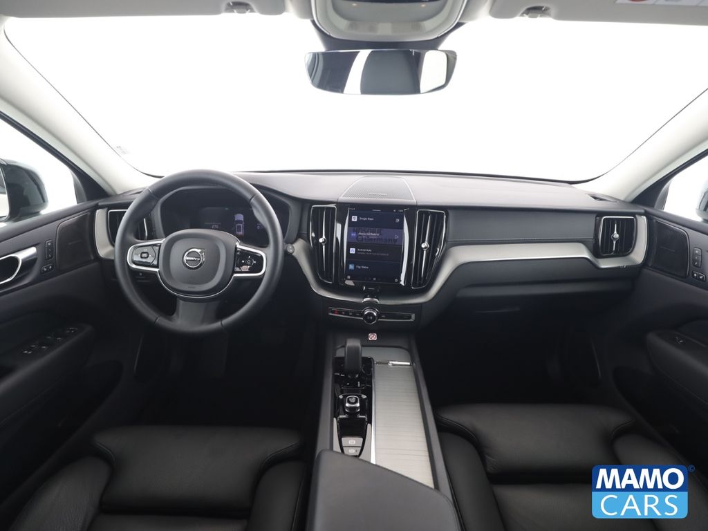 Volvo XC60 2025