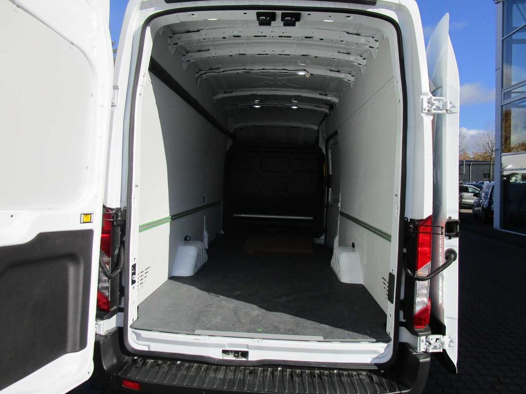Ford Transit 2025