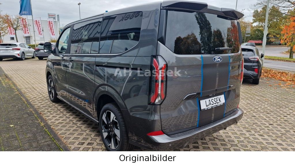 Ford Tourneo Custom 2025