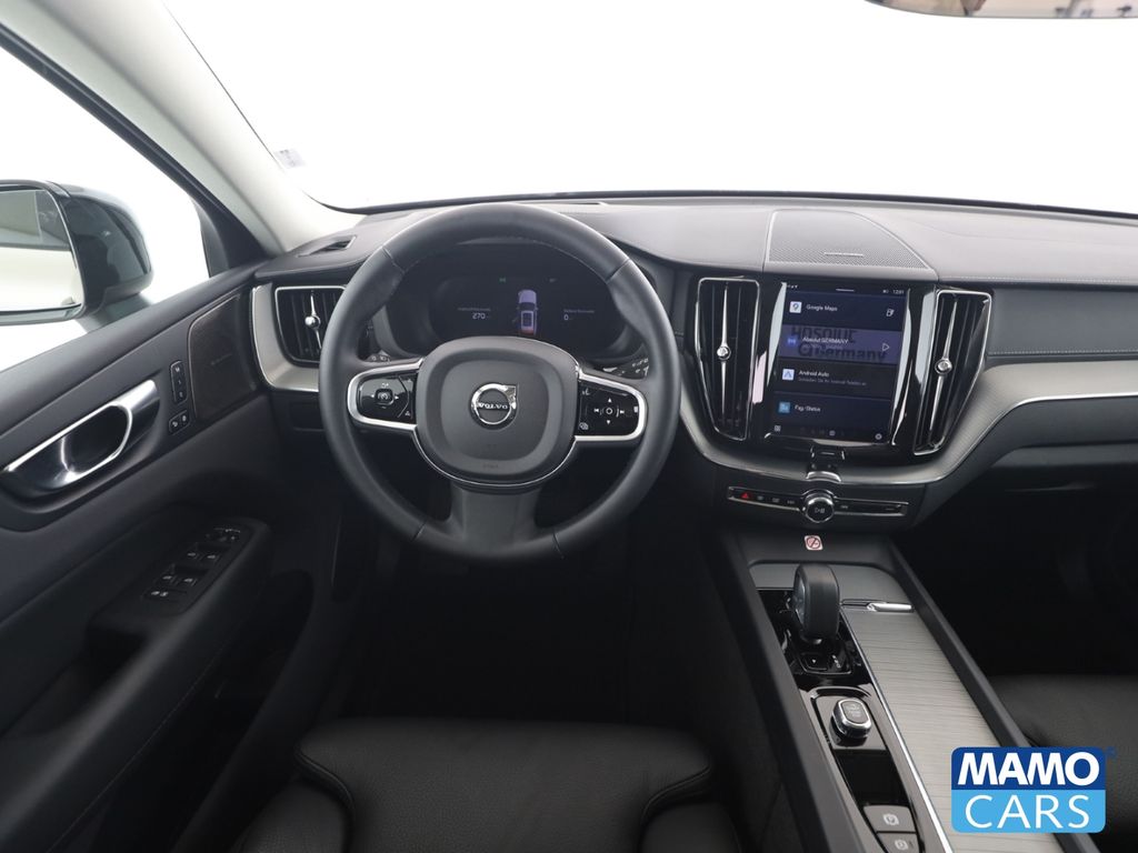 Volvo XC60 2025