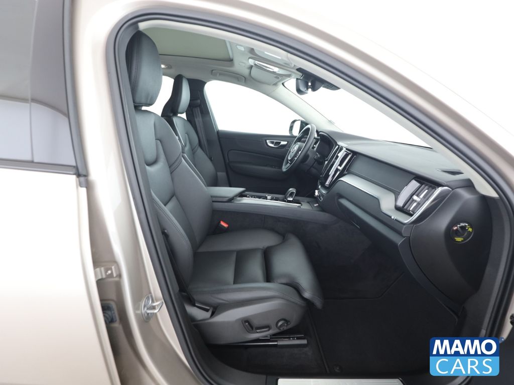 Volvo XC60 2025