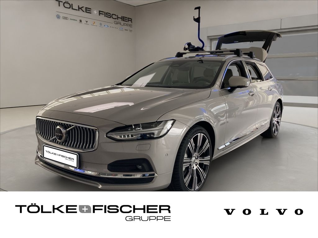 Volvo V90 2025
