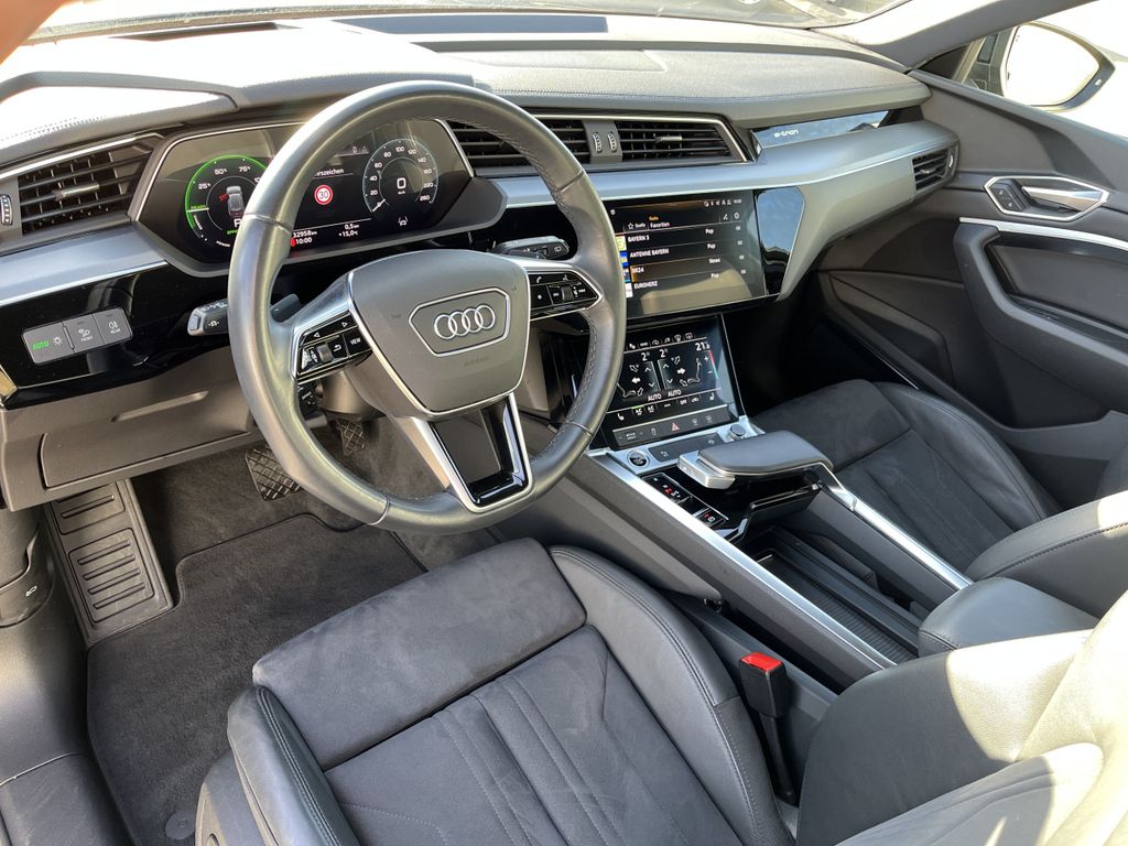 Audi e-tron 2022