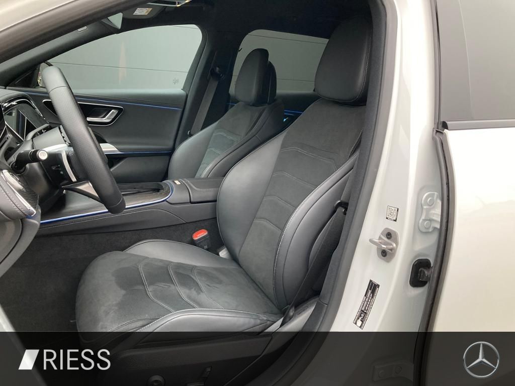 Mercedes-Benz E 300 2025