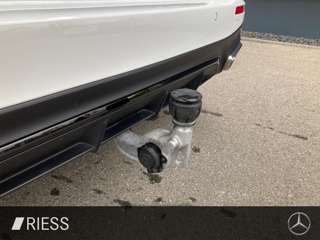 Mercedes-Benz E 300 2025