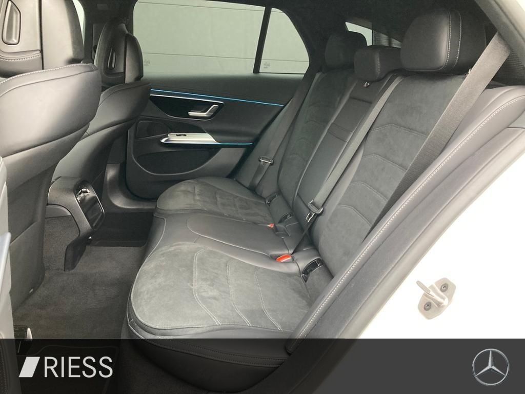 Mercedes-Benz E 300 2025