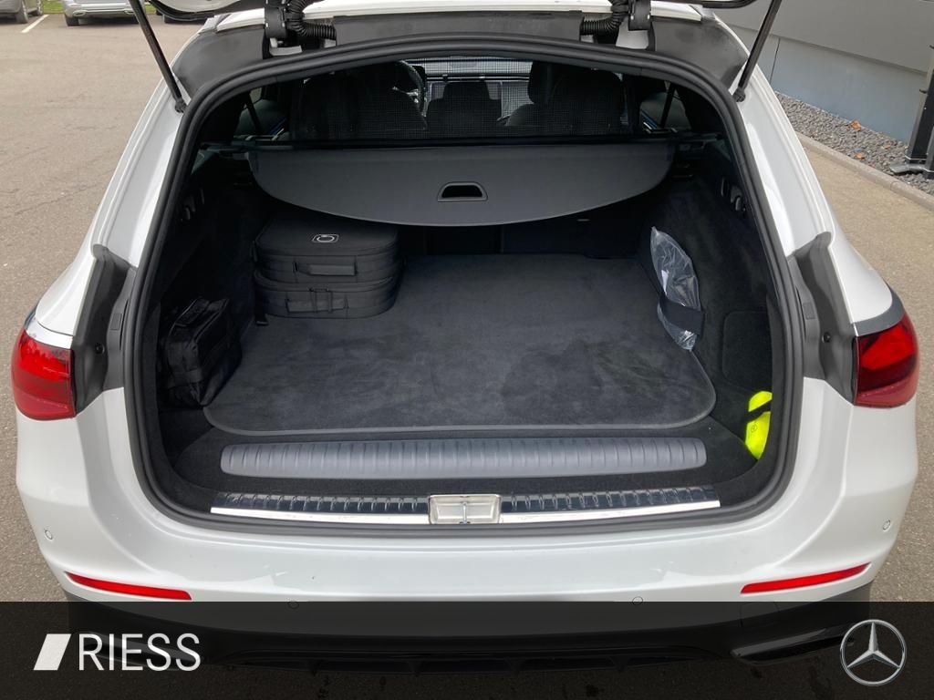 Mercedes-Benz E 300 2025