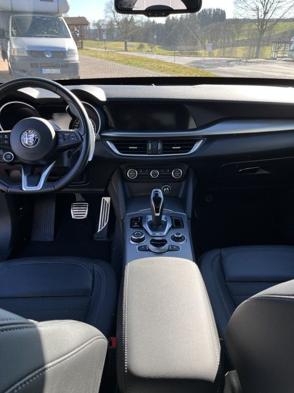 Alfa Romeo Stelvio 2022