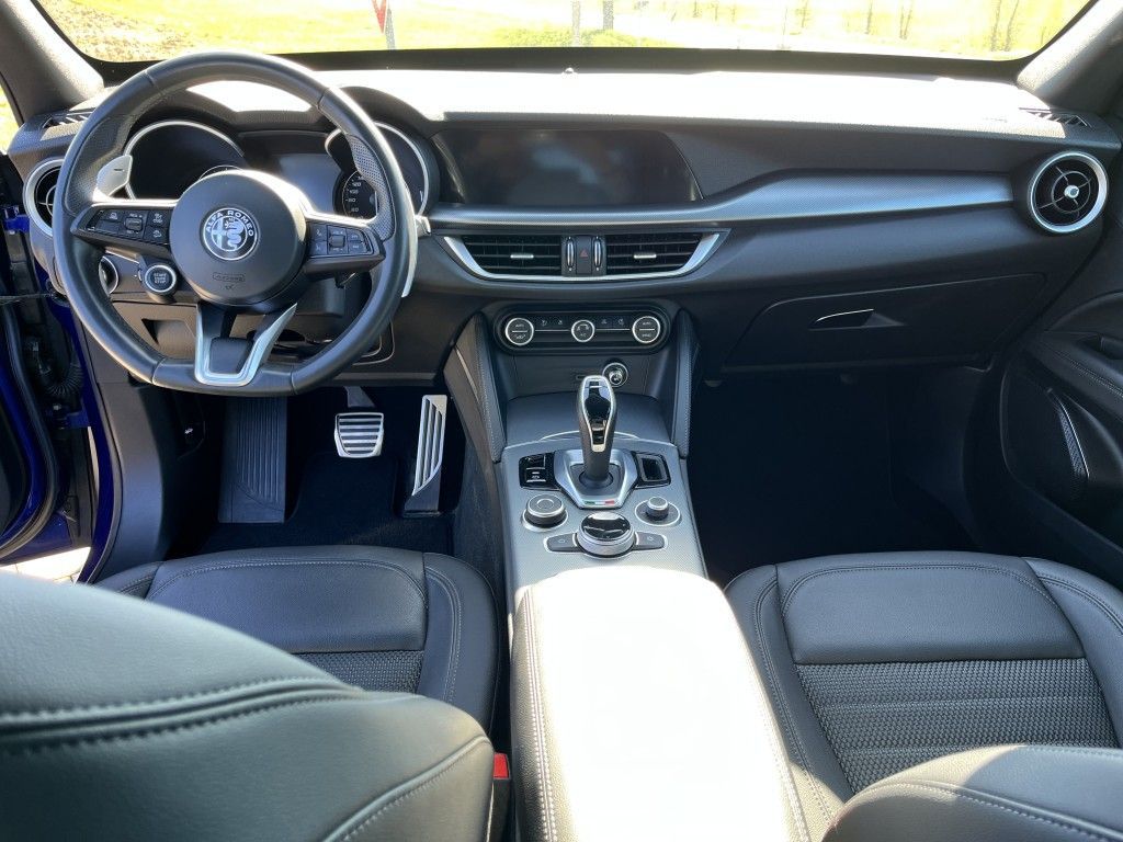 Alfa Romeo Stelvio 2022