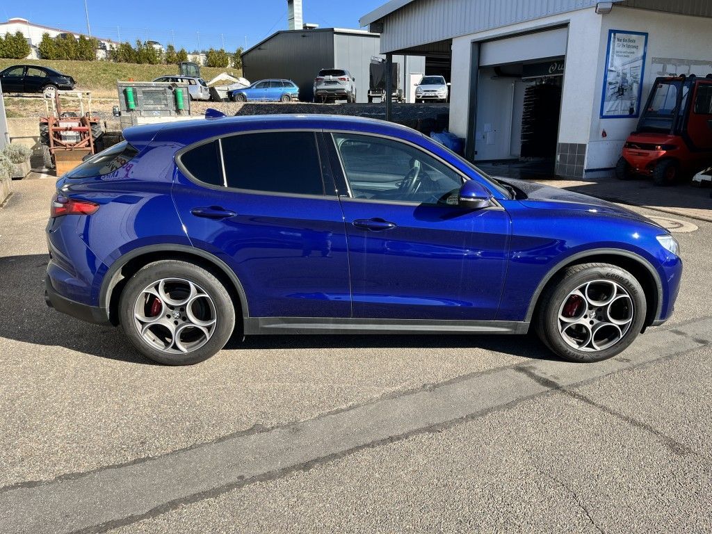 Alfa Romeo Stelvio 2022