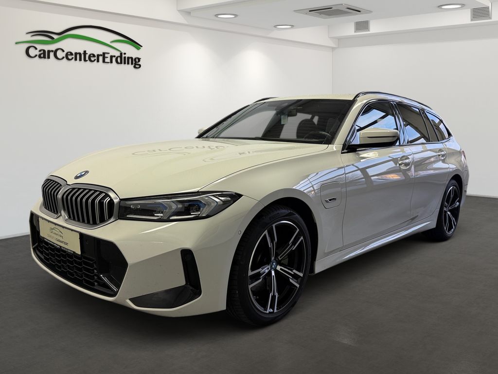 BMW 330 2022