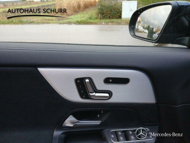 Mercedes-Benz GLA 220 2025