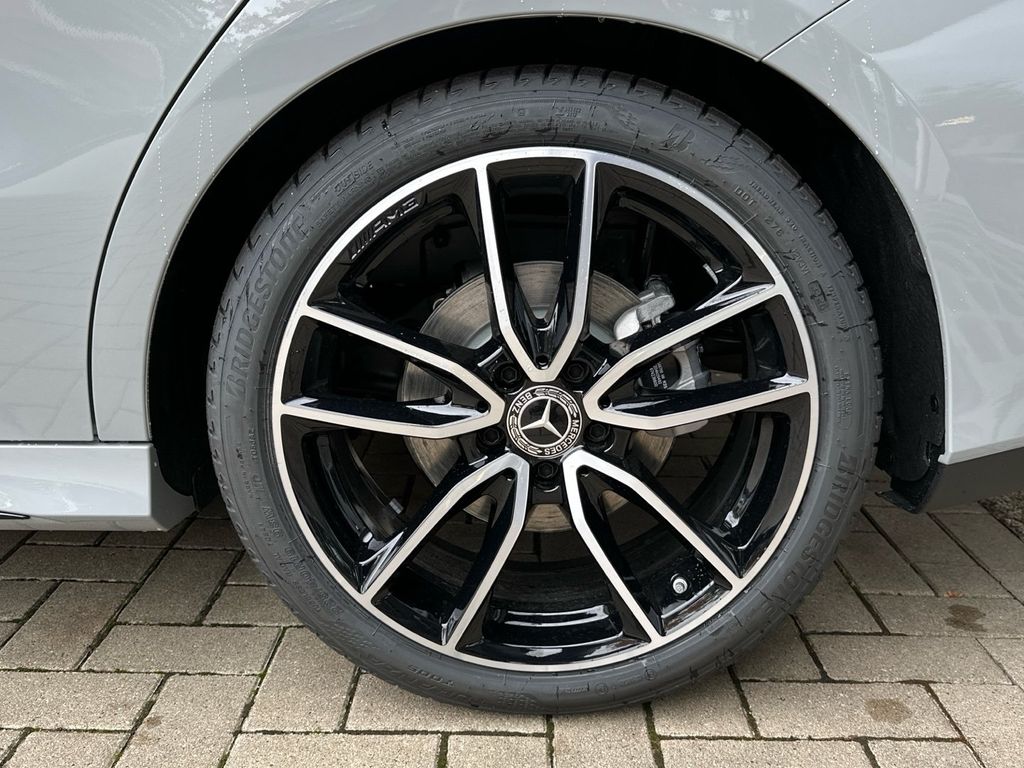 Mercedes-Benz CLA 200 2025