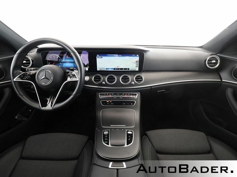 Mercedes-Benz E 200 2023
