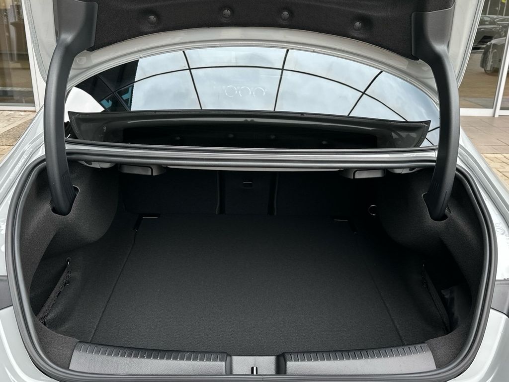 Mercedes-Benz CLA 200 2025