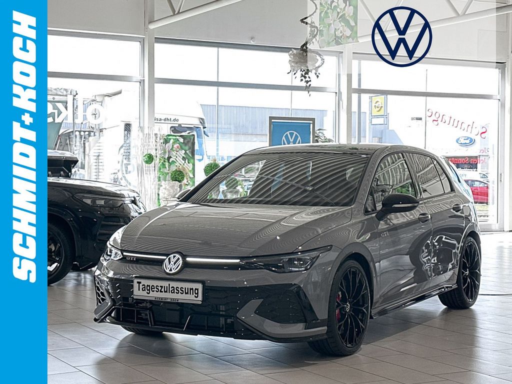 Volkswagen Golf 2025