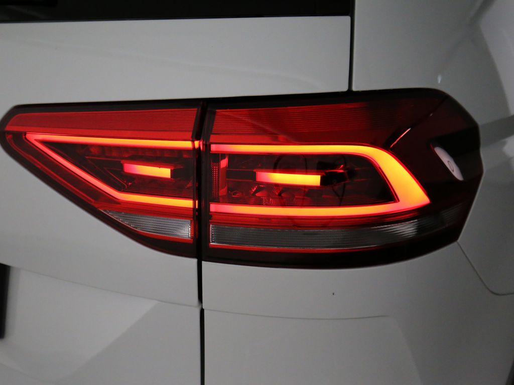 Volkswagen Touran 2025