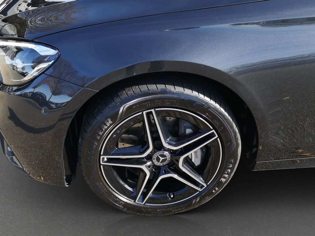 Mercedes-Benz E 300 2022