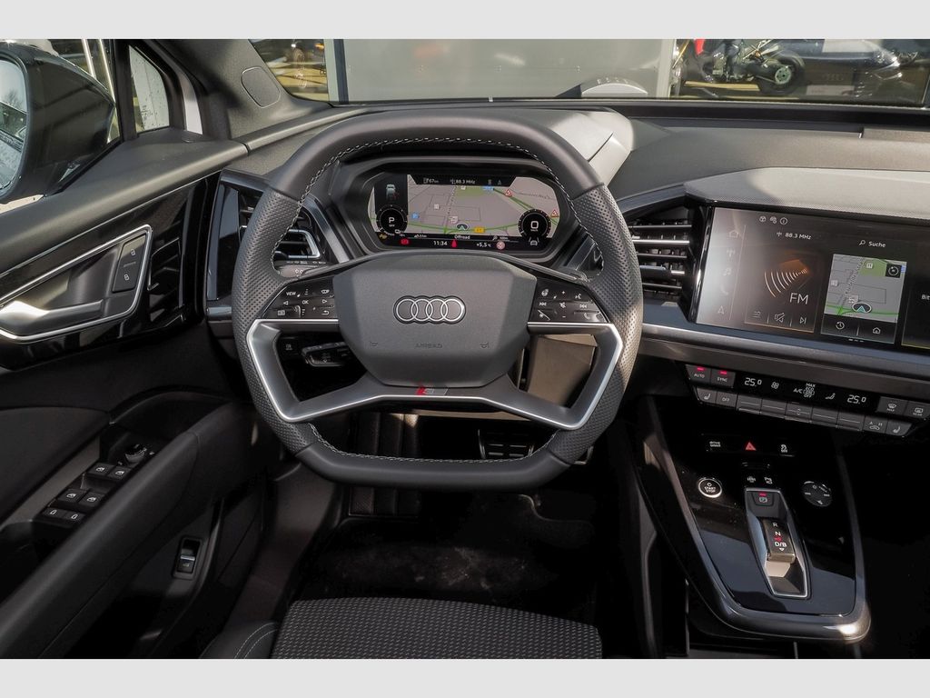 Audi Q4 e-tron 2025
