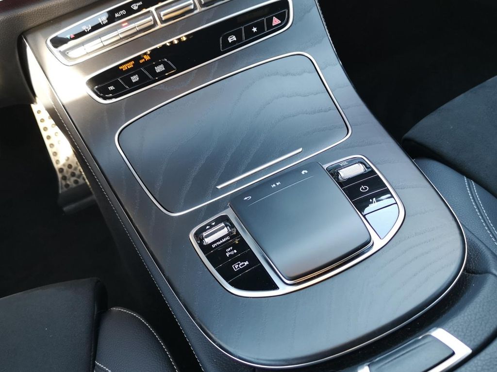 Mercedes-Benz E 300 2022