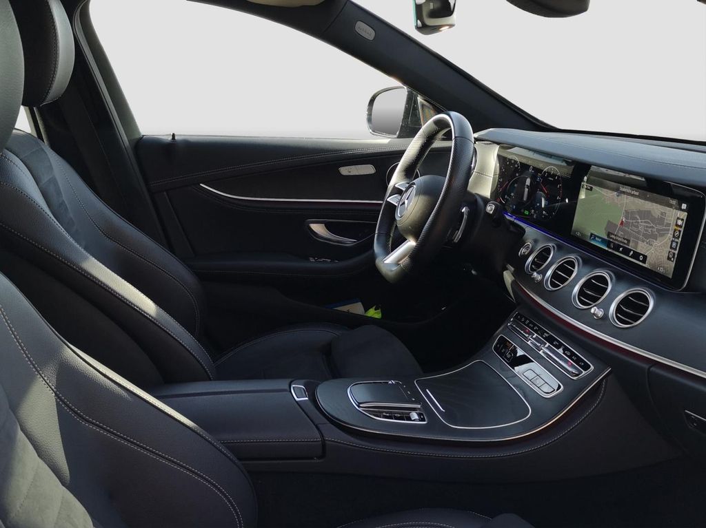 Mercedes-Benz E 300 2022