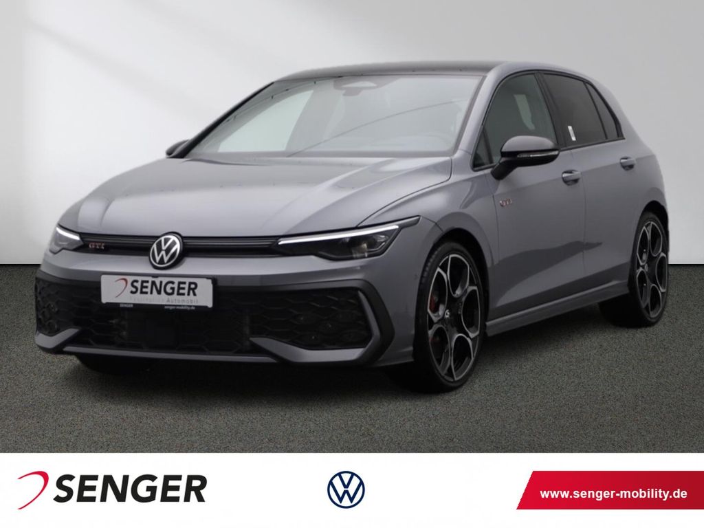 Volkswagen Golf 2025