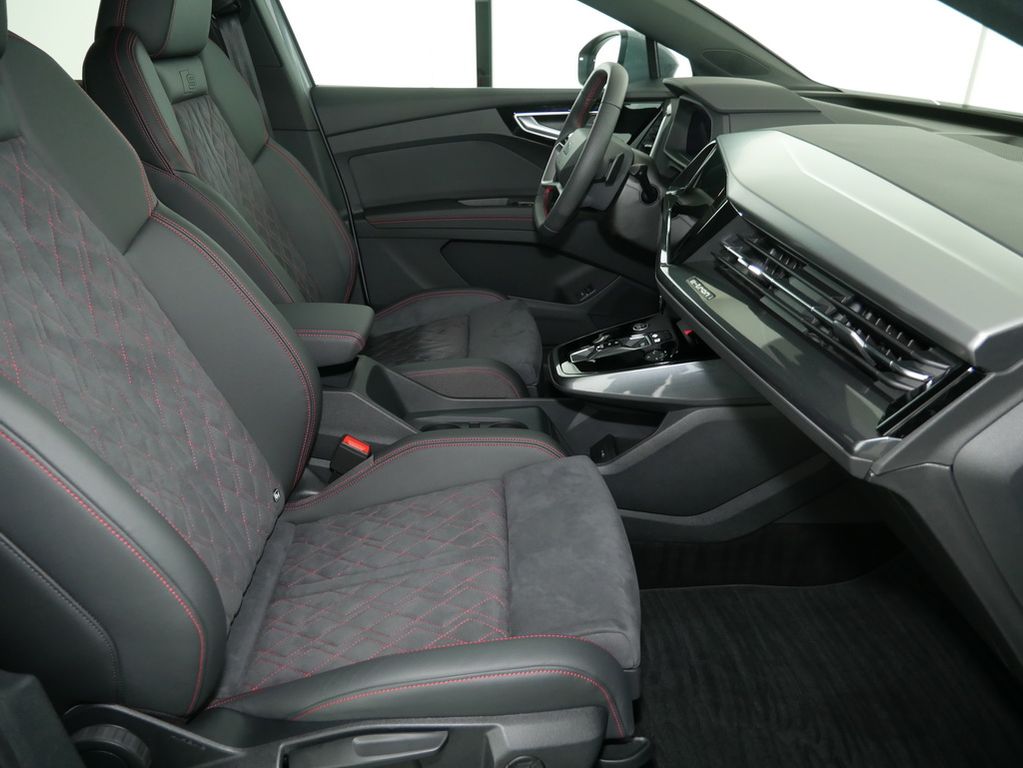 Audi Q4 e-tron 2025