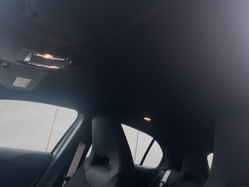 Mercedes-Benz A 180 2025