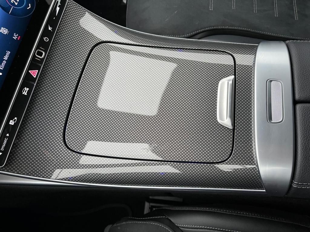 Mercedes-Benz C 300 2025