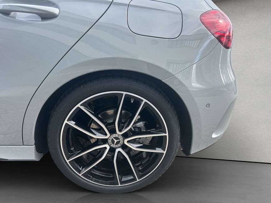 Mercedes-Benz A 180 2025