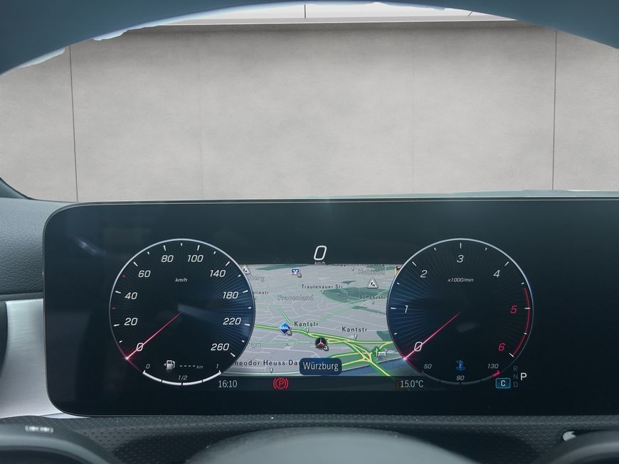 Mercedes-Benz A 180 2025