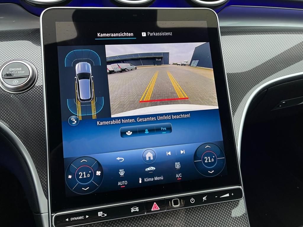 Mercedes-Benz C 300 2025