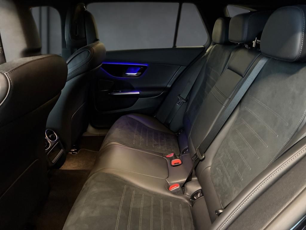Mercedes-Benz C 300 2025