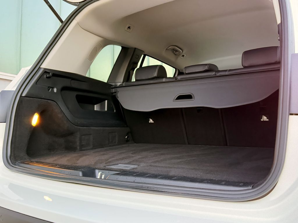 Mercedes-Benz GLB 180 2023